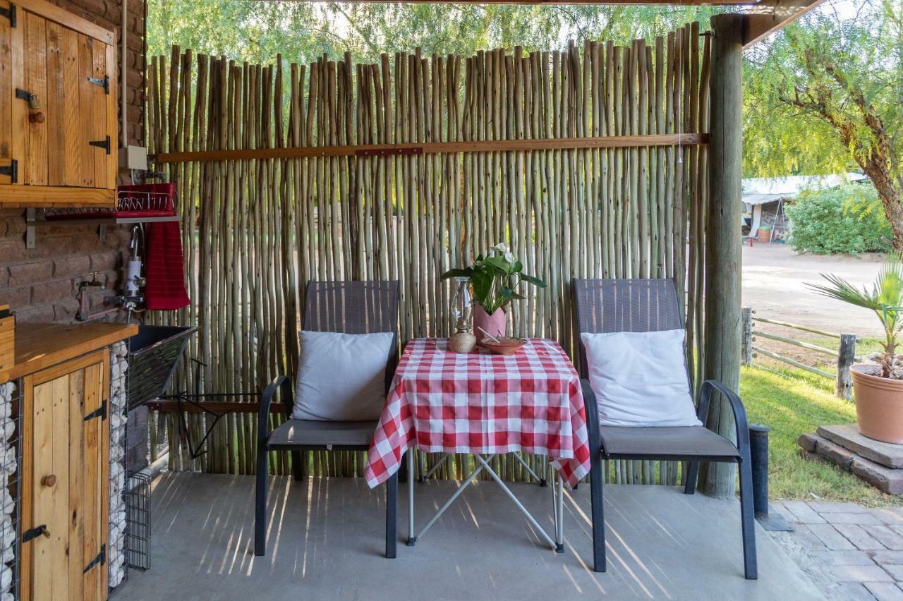 Kalahari Camelthorn Guesthouse And Camping Askham Exterior foto